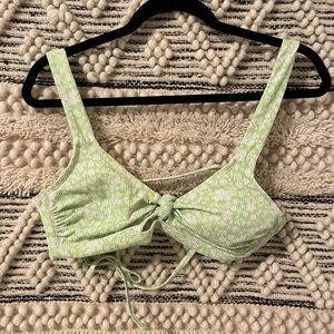 Xhilaration floral swimsuit top